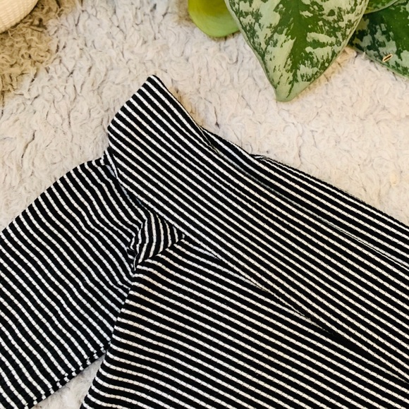 Striped Cold Shoulder Top - Picture 2 of 2